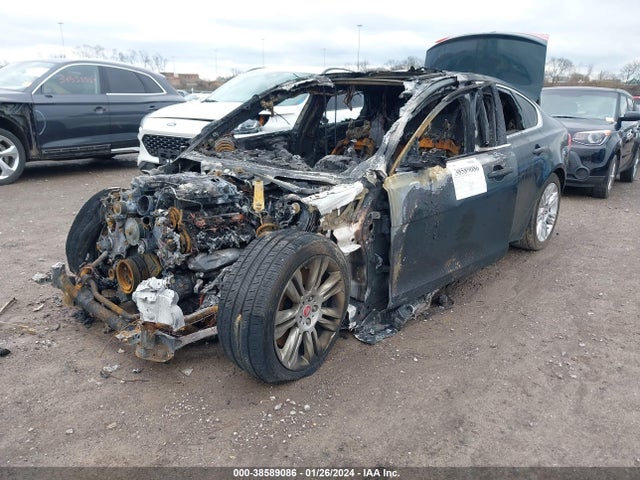 2016 JAGUAR XF SAJBJ4BV7GCY19278 Photo 1