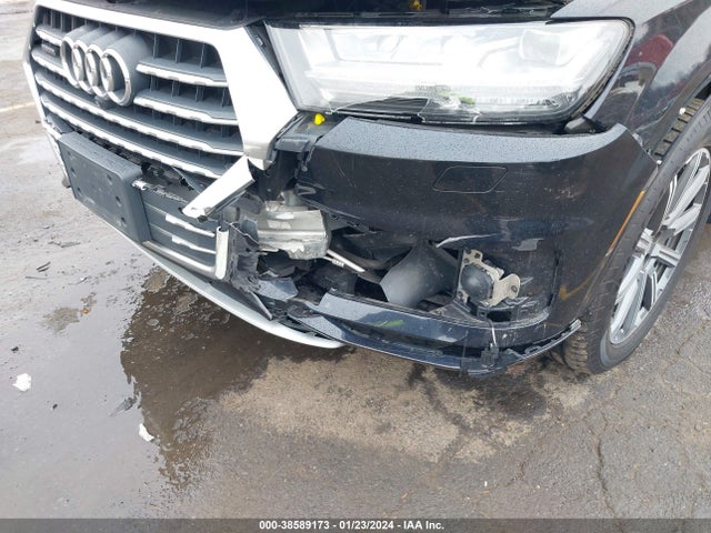 WA1LAAF79JD008638 Audi Q7 3.0t Premium