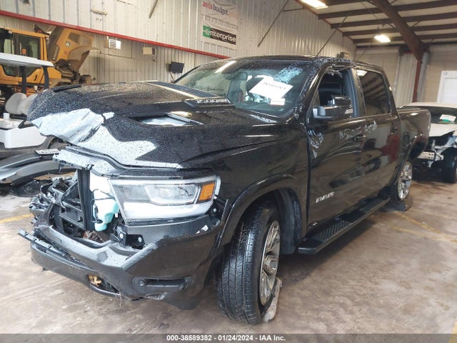 RAM 1500 Laramie  4x4 5'7 Box 2020 1C6SRFJT0LN323943 Image 2