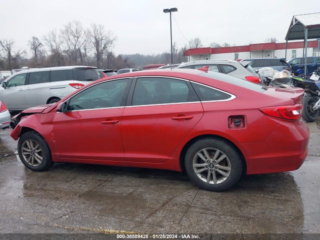 Hyundai SONATA SE 2017 5NPE24AF2HH524453 Image 15