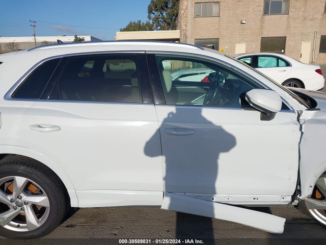 WA1BECF3XK1081352 Audi Q3 2.0t Premium