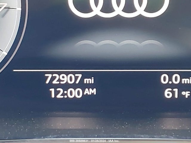 WA1BECF3XK1081352 Audi Q3 2.0t Premium