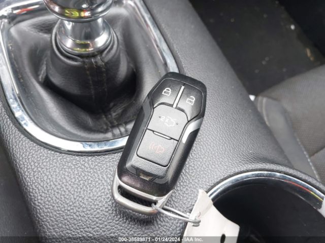1FA6P8AM3H5202602 Ford Mustang V6