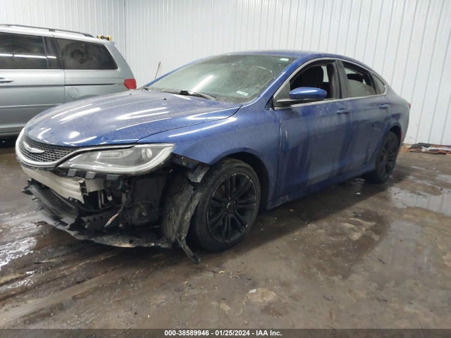 Chrysler 200 Limited 2015 1C3CCCAB5FN672951 Image 2