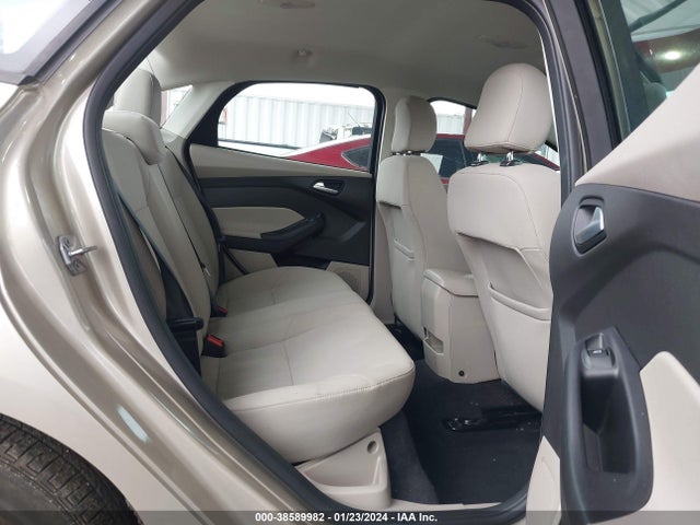 2017 FORD FOCUS SE VIN: 1FADP3F27HL230805