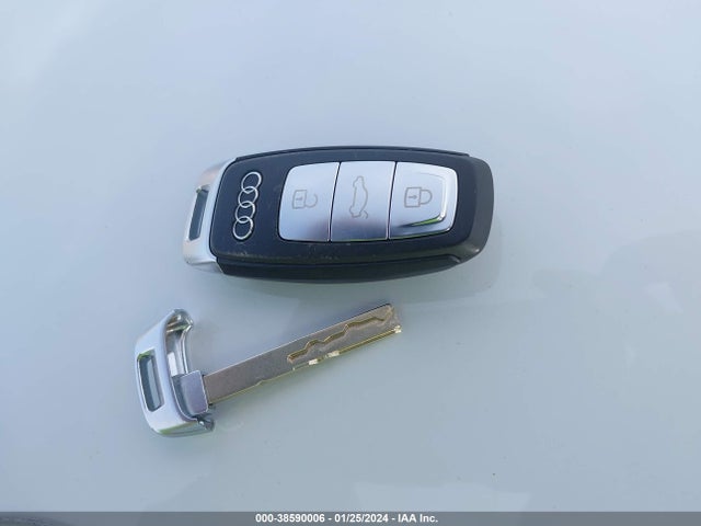 WAUM2AF2XKN052572 Audi A6 55 Premium