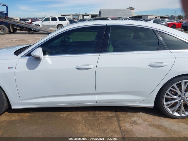 WAUM2AF2XKN052572 Audi A6 55 Premium