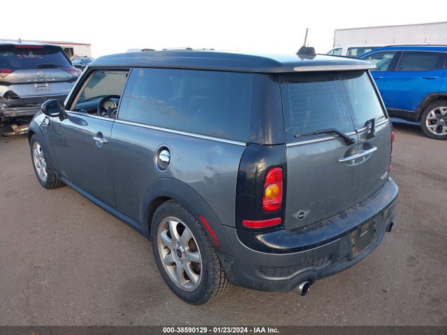 2008 MINI COOPER S CLUBMAN WMWMM33568TP87882 Photo 2
