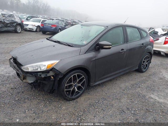 Ford FOCUS SE 2016 1FADP3K29GL251773 Image 2