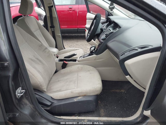 Ford FOCUS SE 2016 1FADP3K29GL251773 Image 5