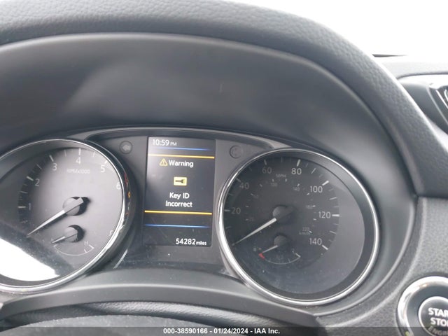 2018 NISSAN ROGUE SV VIN: 5N1AT2MV8JC843971