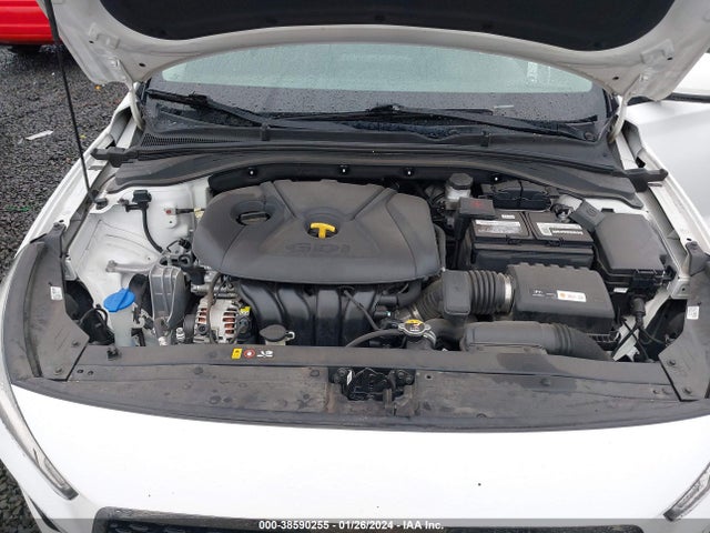 Hyundai ELANTRA GT 2018 KMHH35LE9JU013169 Image 10
