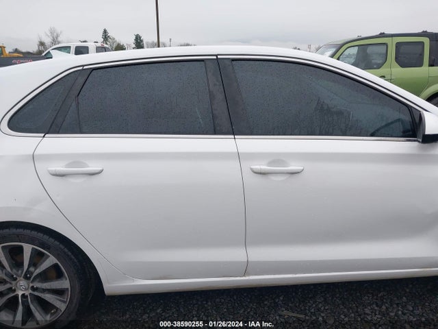 Hyundai ELANTRA GT 2018 KMHH35LE9JU013169 Image 13