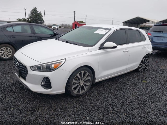 Hyundai ELANTRA GT 2018 KMHH35LE9JU013169 Image 2