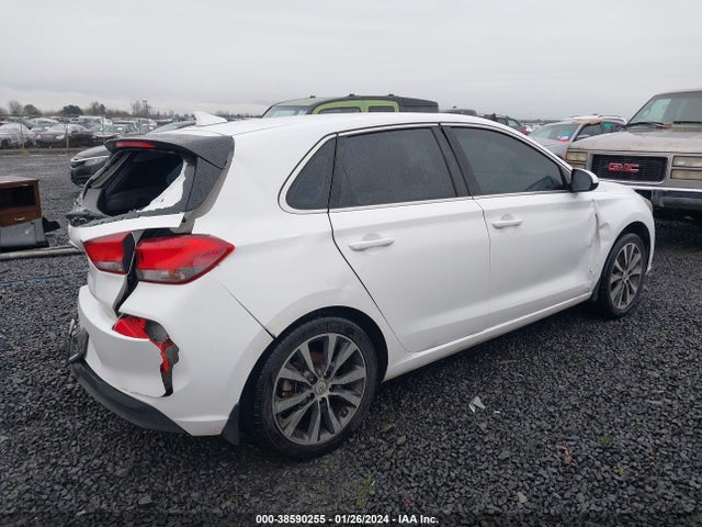 Hyundai ELANTRA GT 2018 KMHH35LE9JU013169 Image 4