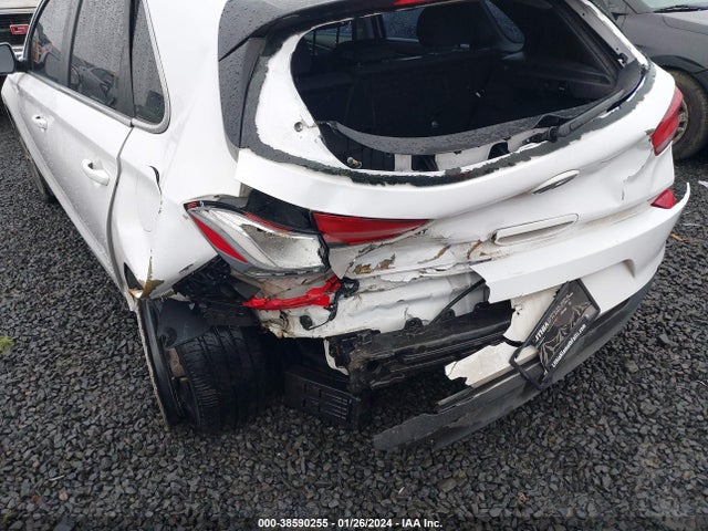 Hyundai ELANTRA GT 2018 KMHH35LE9JU013169 Image 6