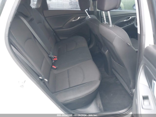 Hyundai ELANTRA GT 2018 KMHH35LE9JU013169 Image 8