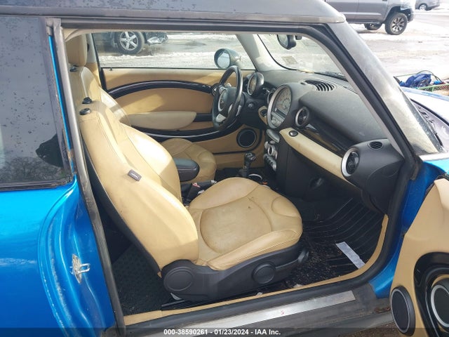 2009 MINI COOPER S CLUBMAN WMWMM33519TP90514 Photo 7