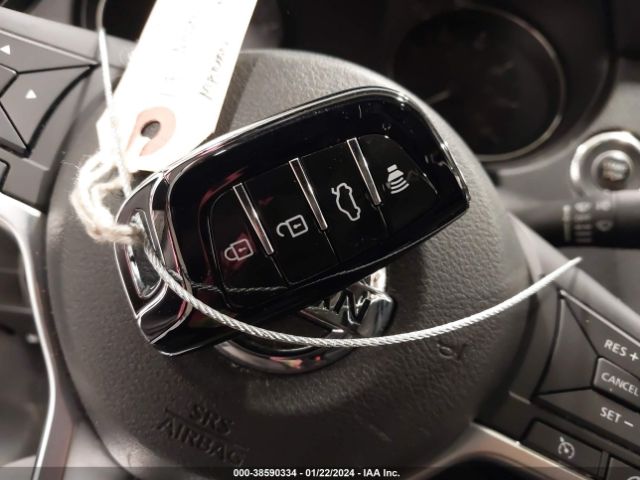 JN1BJ1CR9HW109820 Nissan Rogue Sport Sv