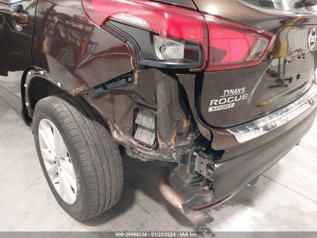 JN1BJ1CR9HW109820 Nissan Rogue Sport Sv