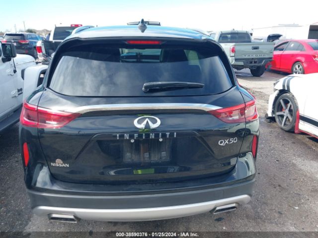 3PCAJ5M11KF135946 Infiniti Qx50 Luxe