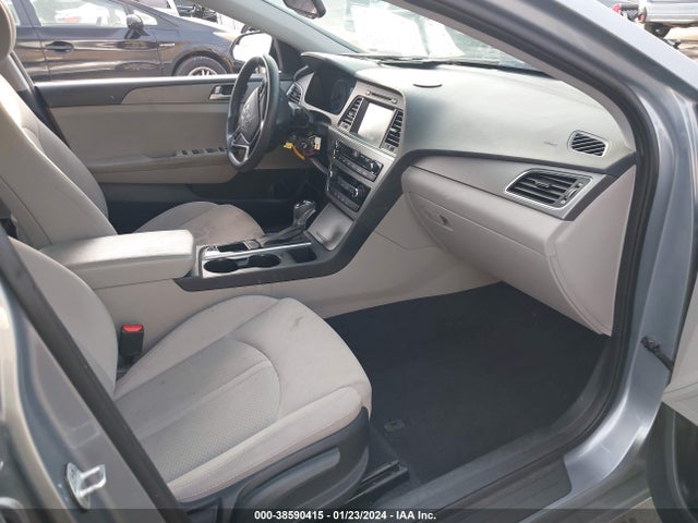 2016 HYUNDAI SONATA SE VIN: 5NPE24AF8GH363072