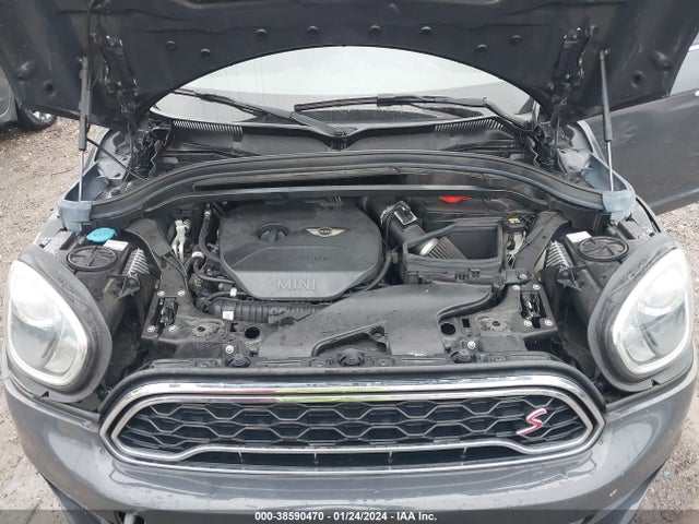 2018 MINI COUNTRYMAN WMZYT3C3XJ3D99407 Photo 9