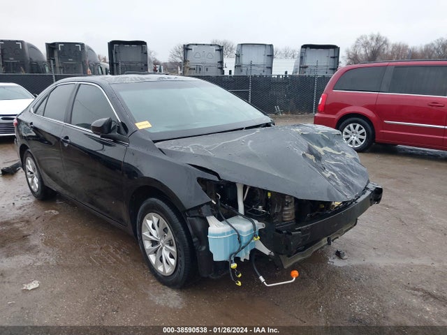 Toyota CAMRY LE 2016 4T4BF1FK7GR531397 Image 1