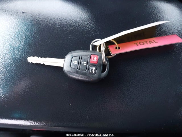 Toyota CAMRY LE 2016 4T4BF1FK7GR531397 Image 11