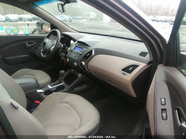 Hyundai TUCSON GLS 2014 KM8JT3AF3EU818298 Image 5