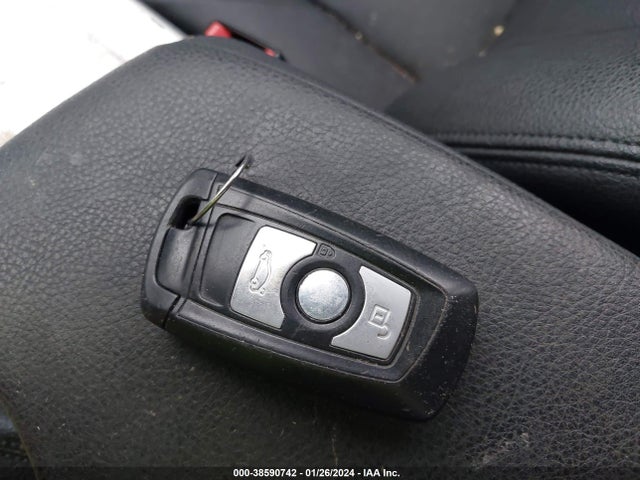 BMW 320i Xdrive 2015 WBA3C3C58FK200941 Image 11