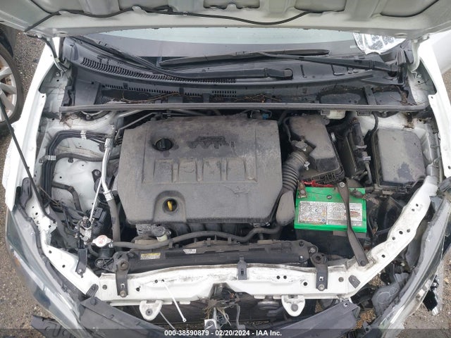 Toyota COROLLA LE 2018 5YFBURHE6JP853768 Image 10