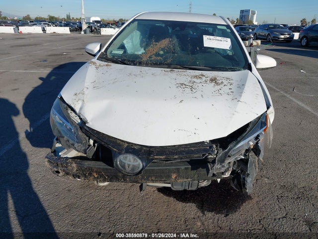 Toyota COROLLA LE 2018 5YFBURHE6JP853768 Image 12