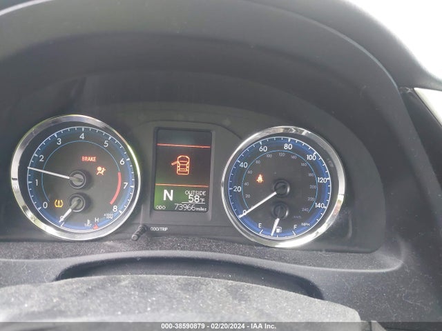 Toyota COROLLA LE 2018 5YFBURHE6JP853768 Image 7