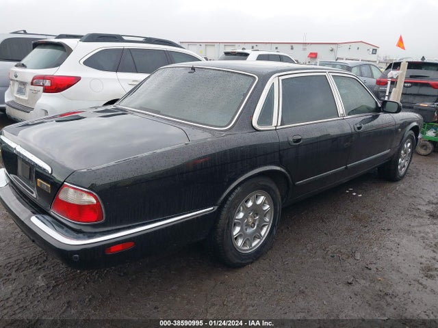 2002 JAGUAR XJ8 SAJDA14C82LF44356 Photo 3