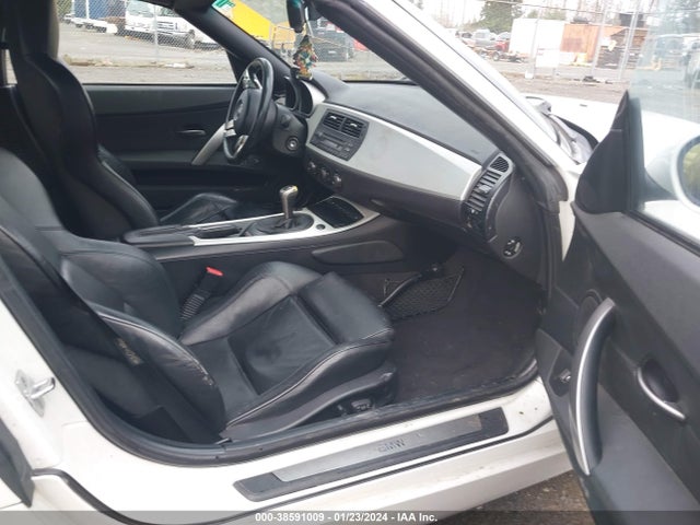 2006 BMW Z4 3.0I VIN: 4USBU33586LW58897