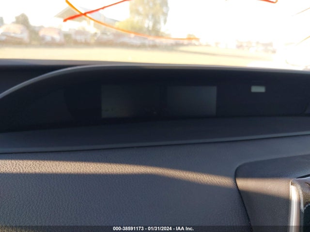 Toyota Prius Three 2018 JTDKARFUXJ3058976 Image 7
