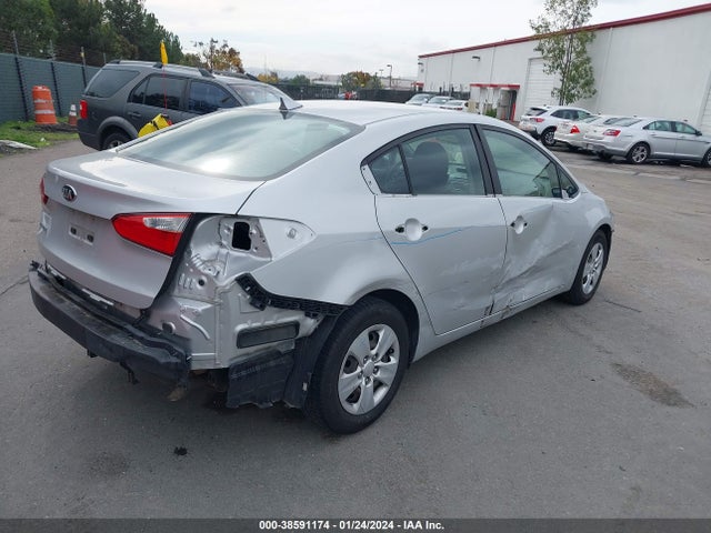 KIA FORTE LX 2016 KNAFK4A68G5573852 Image 4