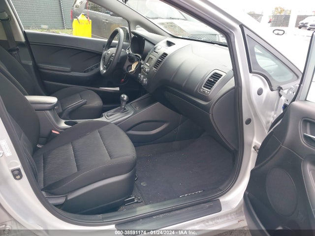 KIA FORTE LX 2016 KNAFK4A68G5573852 Image 5