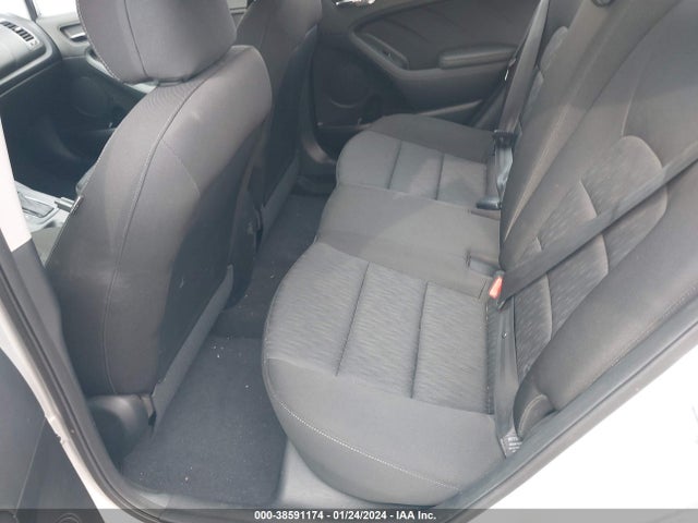 KIA FORTE LX 2016 KNAFK4A68G5573852 Image 8