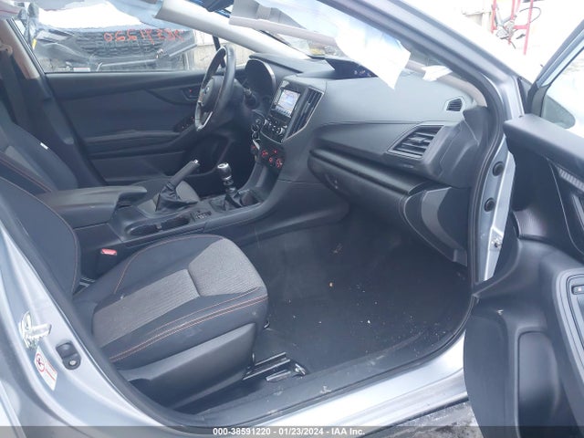 JF2GTACC9KG213655 Subaru Crosstrek 2.0i Premium