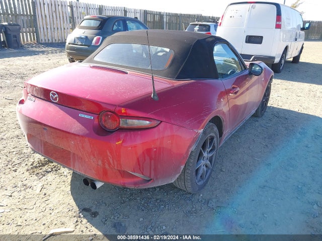 Продажа на аукционе авто 2020 Mazda Mx-5 Miata Sport, vin: JM1NDAB74L0414879, номер лота: 38591436