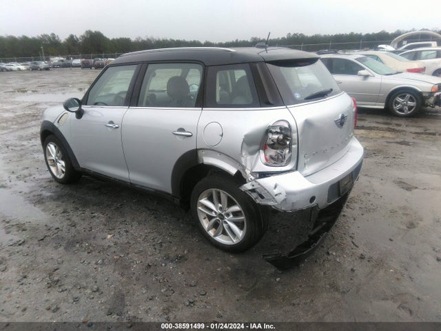 2014 MINI COUNTRYMAN WMWZB3C54EWR36828 Photo 2