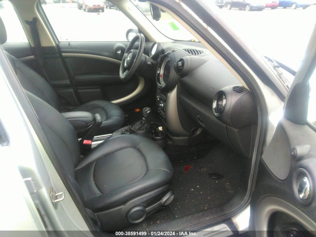 2014 MINI COUNTRYMAN WMWZB3C54EWR36828 Photo 4