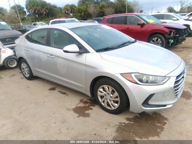 2017 5NPD74LF4HH077182 main image