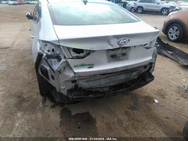 Hyundai ELANTRA SE 2017 5NPD74LF4HH077182 Image 6
