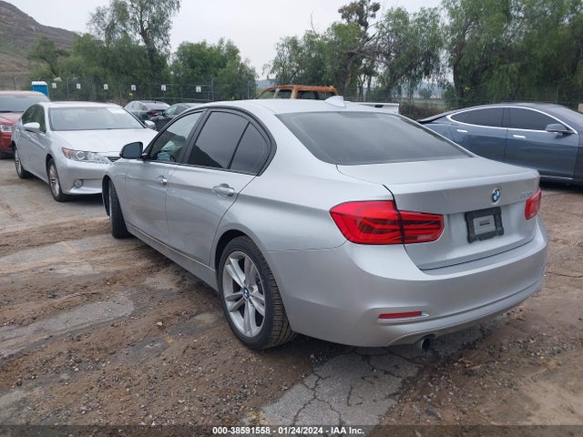 BMW 320i 2016 WBA8E1G54GNU10063 Image 3