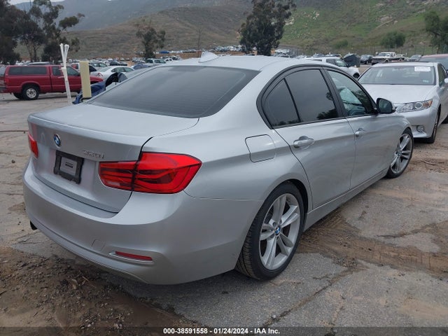 BMW 320i 2016 WBA8E1G54GNU10063 Image 4