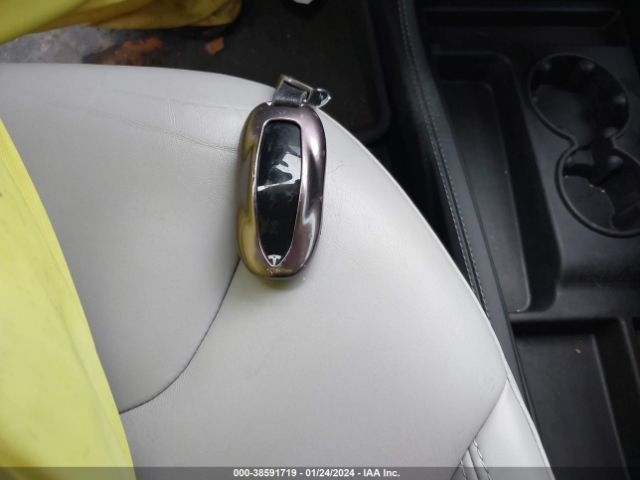 5YJSA1H17EFP37584 Tesla Model S P85