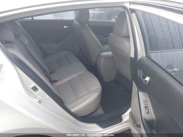 KNAFX5A82F5287521 KIA FORTE EX